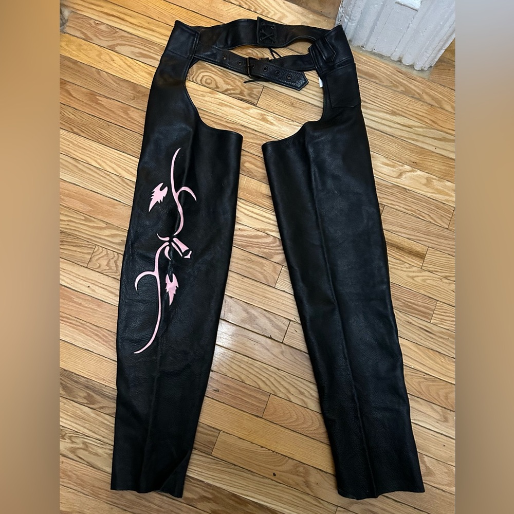 2XL ladies leather chaps with pink flowers